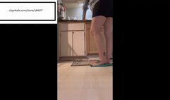 Tattoedtoesxoxo Kitchen itch candid 2