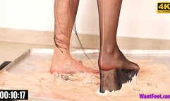 Anika Stockings Stuck - 4K MP4