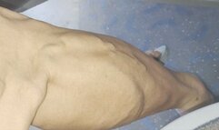 Tempest on the bus in flip flops