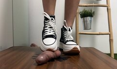 Rouge shoejob and ballstomping with CONVERCE RUN STAR HIKE