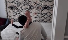 Are you ready to sniff my feet ? (footfetish)