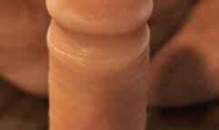 Having a quick pee between orgasms