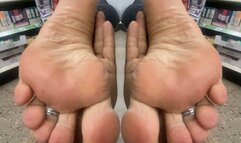 Mature Toe Rings sniffed