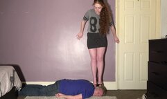 Lisa's Polka Dot Skirt & Classy Platform Peep Toe Shoes (4K)