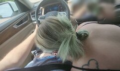 Amateur MILF sucking cock in the car