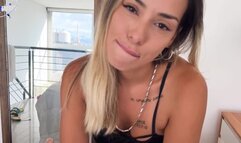 Le pido ayuda para elegir un body y soy tan puta que me lo termino cogiendo. Rulo ft Sol Peterson