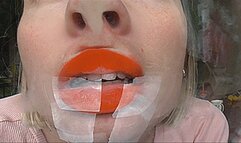 BIG FACE IN THE SCREEN!