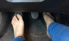 miss minnie loves to feel the pedal under her bare feet