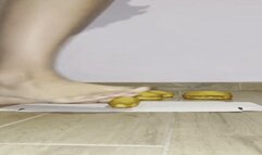 Italian 19 years old teen little cakes crush fetish barefoot