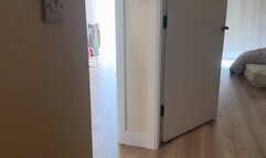 Spying my stepmom in toilet and she didn’t notice