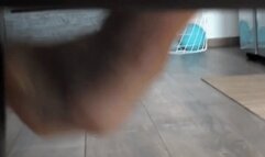 Italian girlfriend - a bread sole for huge feet