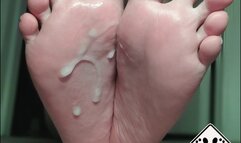 Squashing A Warm & Pathetically Small Cumshot