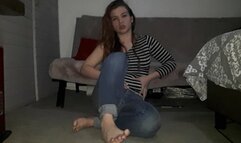 Farting and explaining how they smell