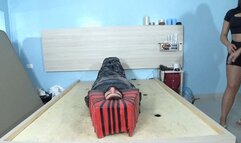 CUCKOLD FACESITTING DOMINATION BY ISABELITA, GOODES BRUNA AND DANIEL CAM BY DANI FULL HD