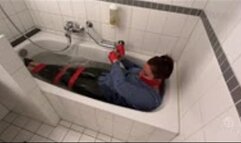 YY187 - Taking a bondage bath