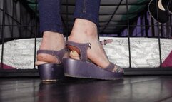 The giantess will crush this small dicks