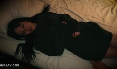 Picking up a girl and taking her in, forcible sexual intercourse.　Uncensored and raw Nakadashi.