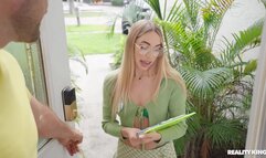 COLLEGE GIRLS FUCK FOR VOTES