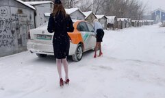 VIKA SIMA POLICE REVVING STUCK TIGHTS STOCKINGS_FULL VIDEO 25 MIN_