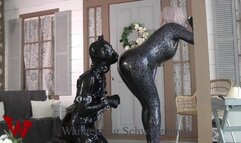 LATEX DOMINATRIX PLAY WITH PUPPY