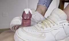 Shoejob with MESSY Nike AF1 sneakers, DIRTY talk