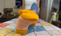 “Jezebel Juice Yellow Toes Sock Removal”