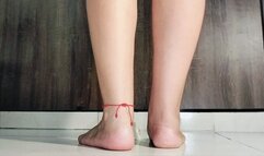 Crushing and crushing this food with my bare feet (5)