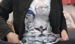 Chainsmoking 2 cigs and taking off my adidas sneakers, going barefoot to smoke relaxed