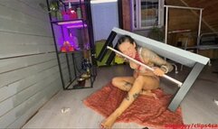 Her shelf has trapped her body wmv