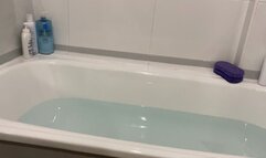 I pee in a bathtub before showering