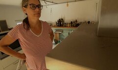 The hardworking housewife (2023) (MP4)