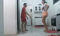 Crossfit girl ballbusting!