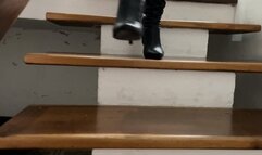 Bullwhipped by Kalinda the leather executive Lady