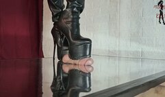 Why aren't you moving today, are you afraid? Side view