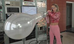 MJ Blows a Double-Stuffed Q18 to Bursting (MP4 - 1080p)