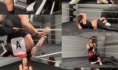 little man gets squeezed, scissored and crushed by BBW ass