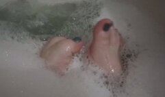 Splish Splash Tub Toes