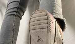 A Shoejob with Puma sneakers - CBT and Full Bodyweight Cockcrush - Sneakerfetish - slavecam only - HD