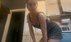 Emma's ass plays with DOMI